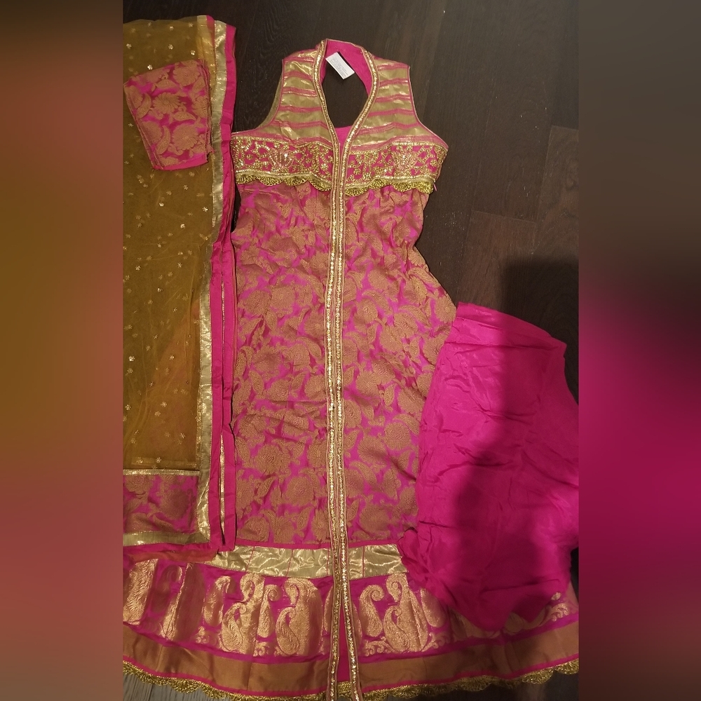 Indian suit
